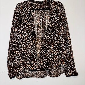 Women's Animal Print Blouse - Black and Tan